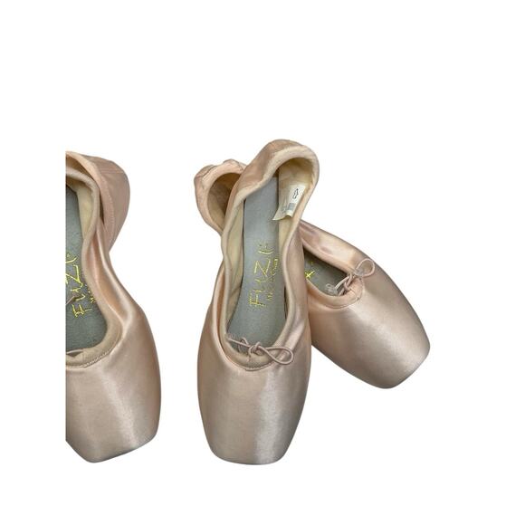 Fuzi Shank 36 C Ballet Pointe Shoes Pink 2 Set - Picture 2 of 9